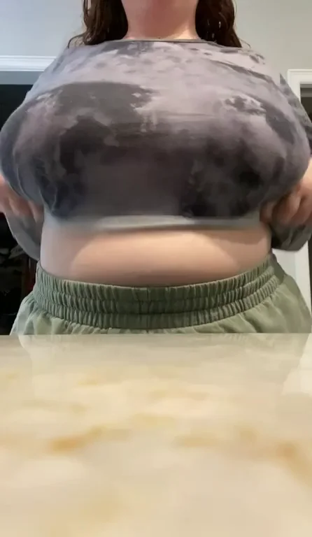 Titty drop + appreciation for the mods and the regulars here!