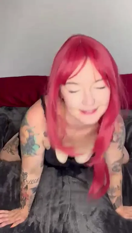 Cosplay Slut's Juicy Pussy Tastes 🔥🍑