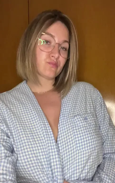 Glasses MILF Teases Her Massive Tits 😍🔥