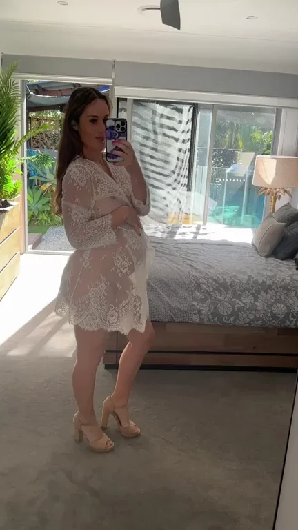 I feel so sexy being pregnant