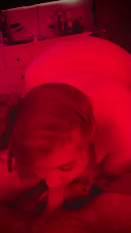 Hot Wife Treats Hubby Like a King with Sloppy Head