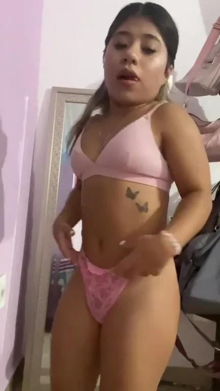 Idk if I'm perfect because of my height... but does the pink look good on my 4' body 🤭ðŸ’ž