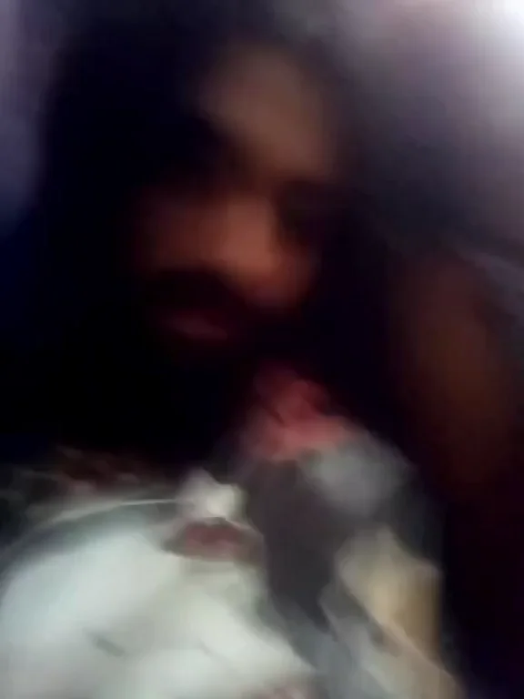 HUGE BROWN INDIAN TITS, she shakes em around for a HinduPunjabi American Rapper here in India!