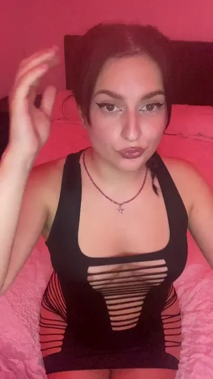 18F Slut Begs: Can I Ride Your Cock? 😈🍆