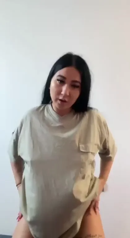 Sometimes all you need is a horny asian 😁‰