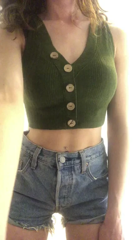Gotcha! Epic Titty Drop Tease in Green Crop & Ripped Shorts
