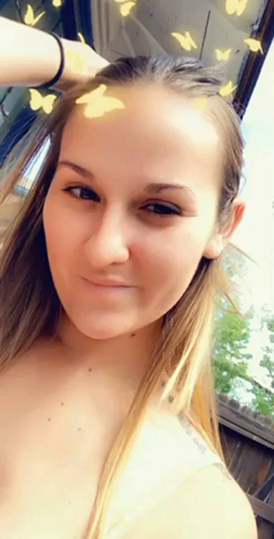 Free Trial Tease: Busty Blonde's Nip Slip & Huge Tits on OF! 🔥🍆💦