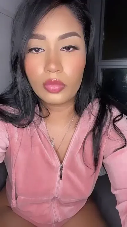 🔥 Does My Thick Ass Shake Make You Throbbin'? 🍑💦