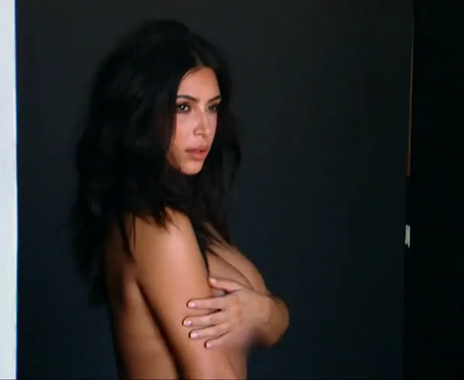 Kim kardashian is perfect for a BBC gangbang..what would you guys do if you get her for a day?