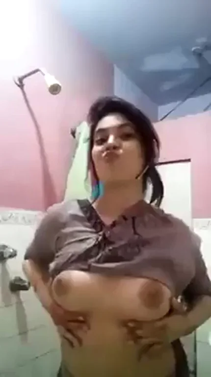 ? Super Horney girl Showing Video Leaked ???? [Link In Comment] ??