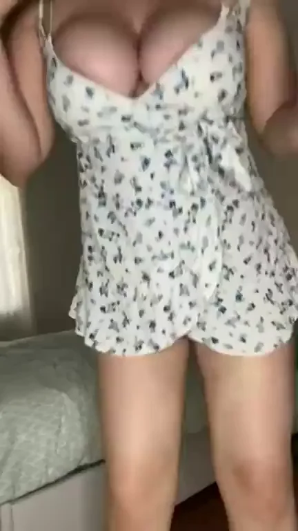 Boyfriend Dumped Me for Bigger Ass Slut? Worship This Juicy Booty Instead 🍑💦