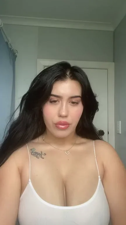 MILF's First Post: Massive Tits Tease & Bare Boobs Drop 😍🍈🍈