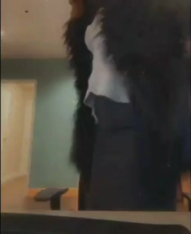 https://www.redgifs.com/watch/crowdedanxiouskiskadee