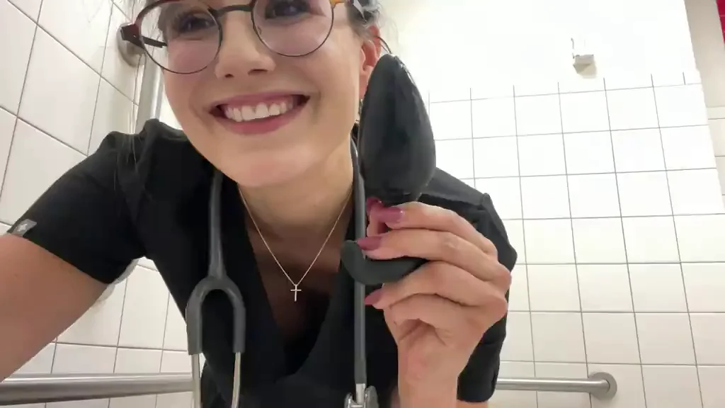 Would you fuck my ass on break?