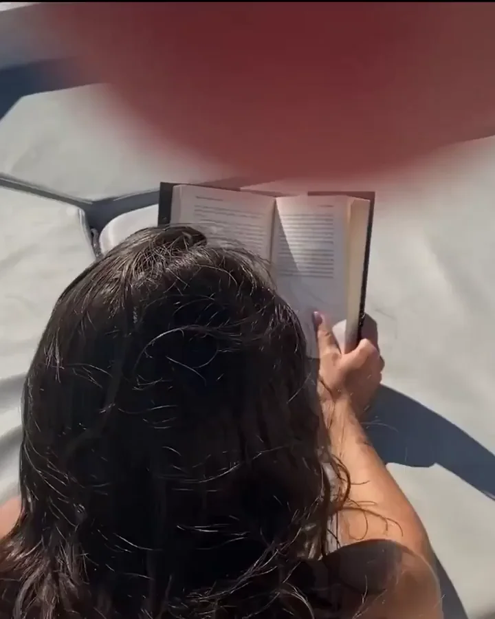 Bookworm Babe's Ass Gets Pounded: Reading Interrupted by Thick Cock