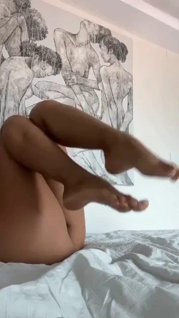 Playful Naughty Asian Cutie Teases Her Smooth Legs & Sexy Feet 😈👣