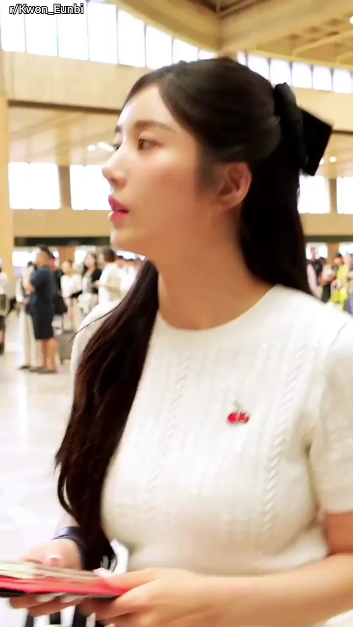 Kwon Eunbi's Sexy Kpop Tease 😘🔥