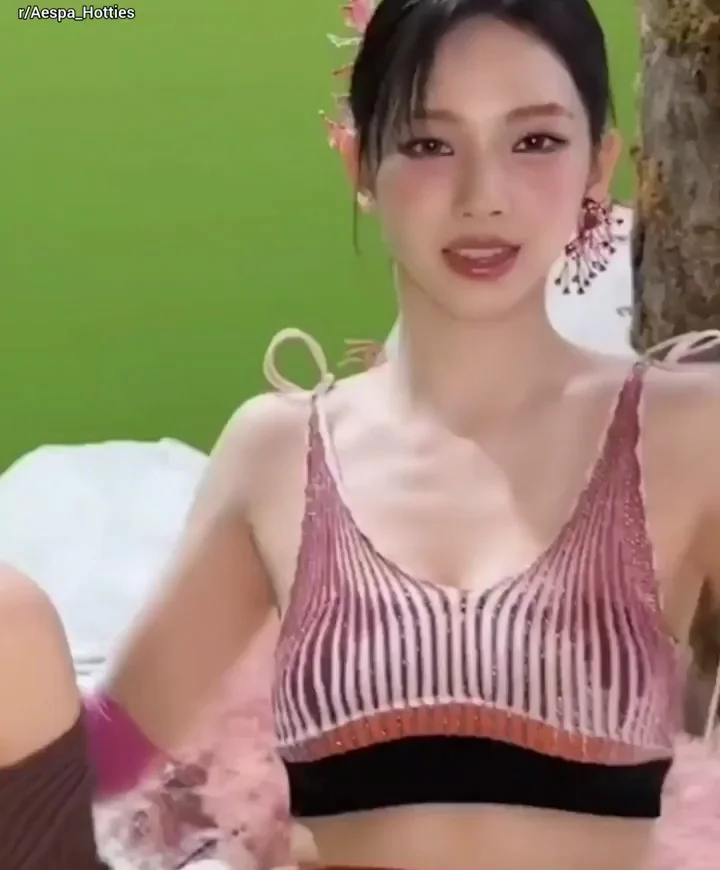 Karina from Aespa Teasing in Sexy Workout Fits