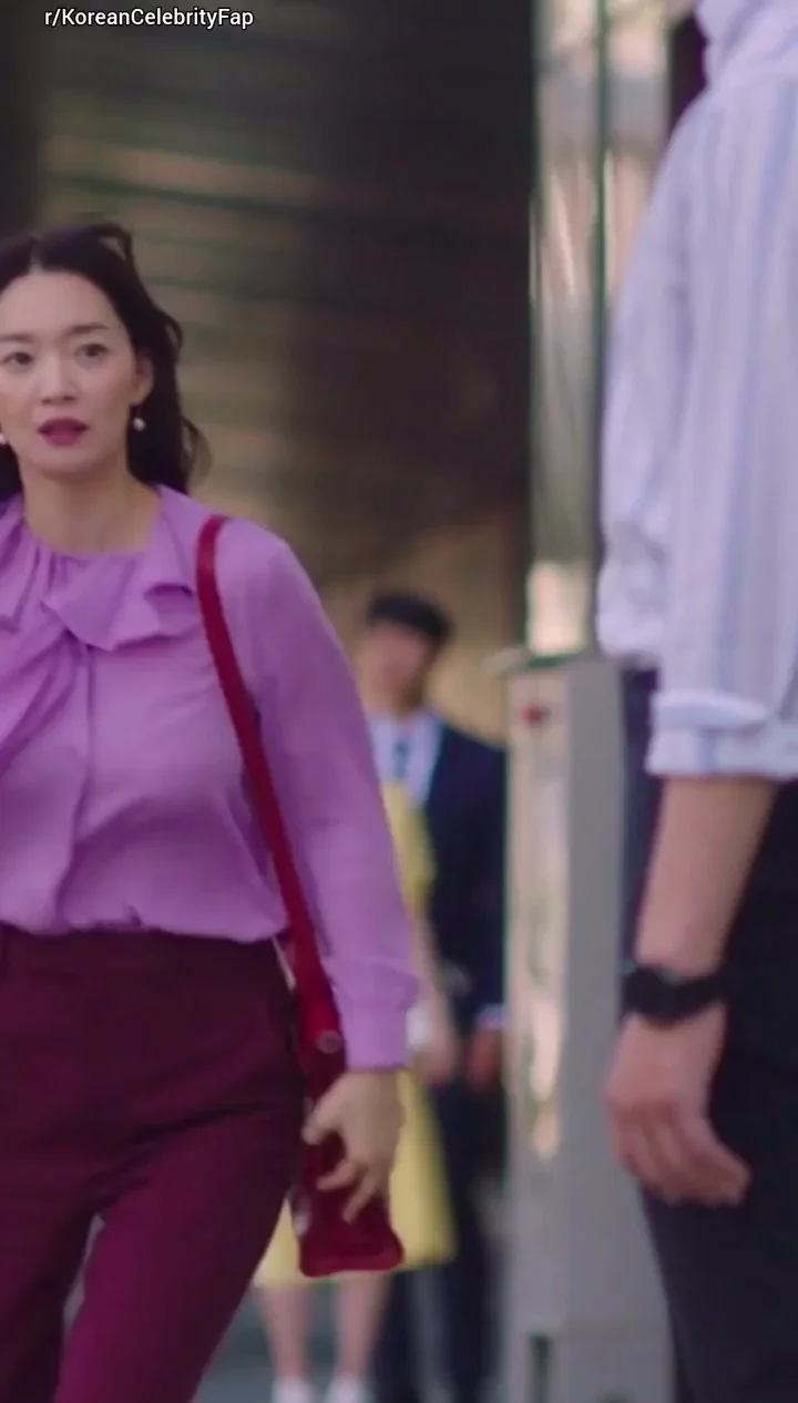 🔥 Shin Min-ah's Sexy Korean Celeb Tease 🍑💋