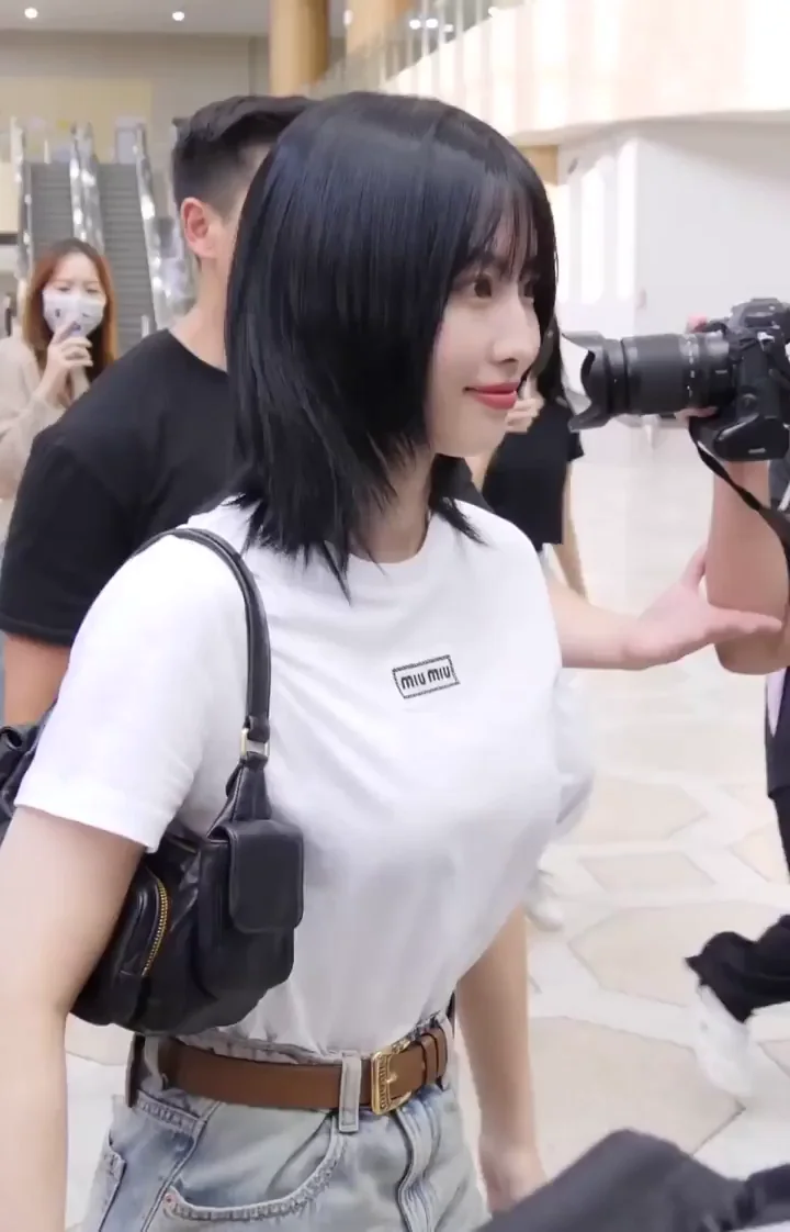 TWICE - Momo