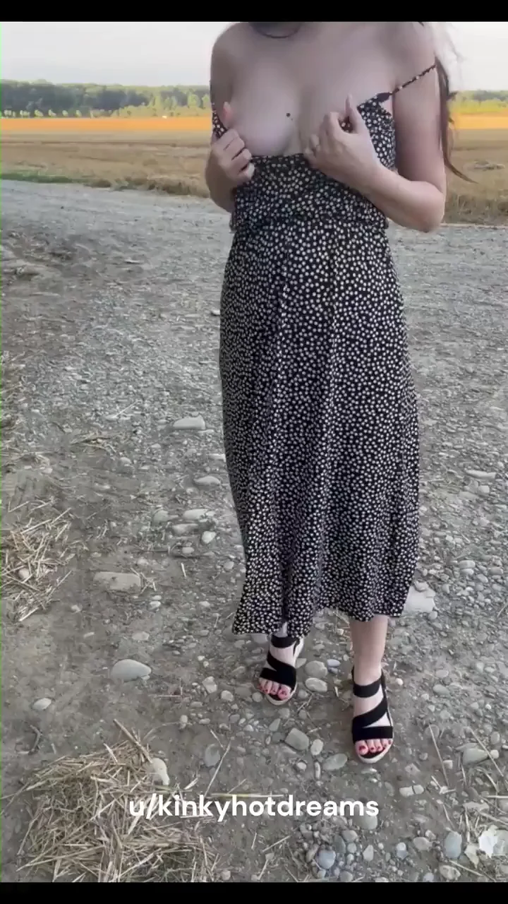Free Big Tits Anywhere! 😈🍈🍈 [GIF]