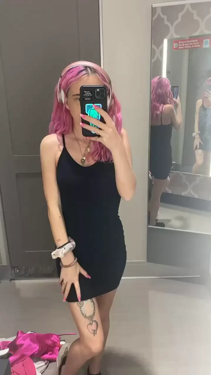 I have to try every dress before I buy it and make sure it's easy to expose myself in [gif]