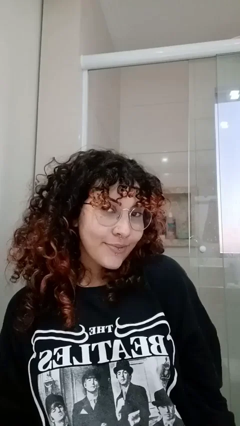Would you accept nudes from me?