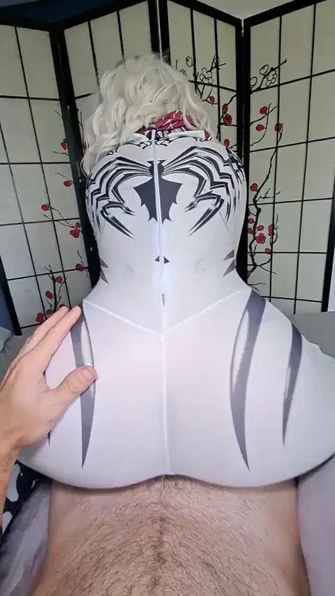 Spidergwen Always Seemed Like More Of A Top by cpl420