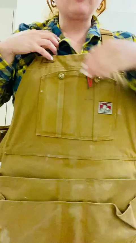 Chubby Redhead Workslut Super Excited to Flash Her Wet Pussy on the Job Site