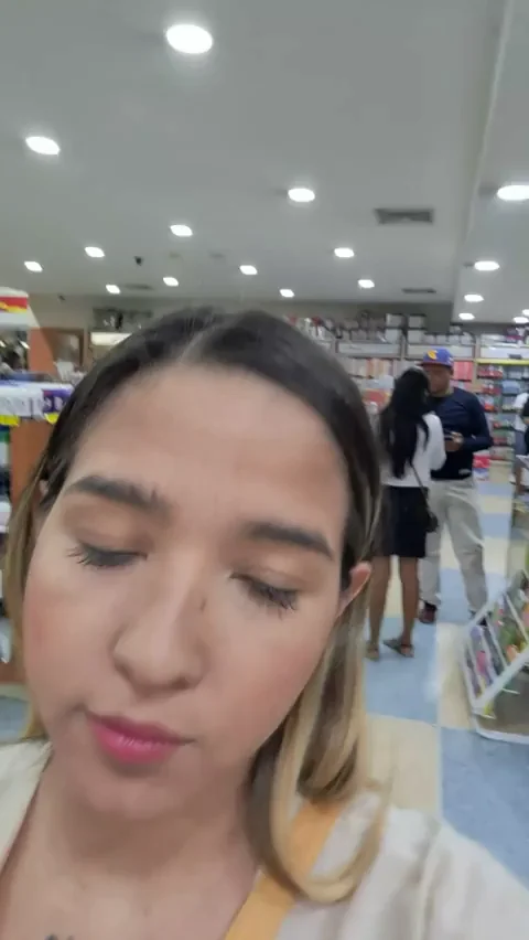 atleast 4 people saw me flashing here