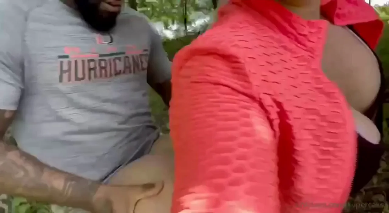 Couple Gets Caught In The Woods