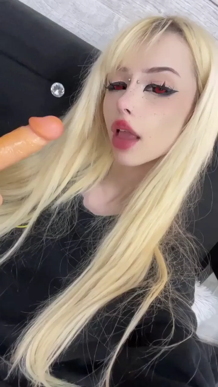 Stepdaughter Tease: Pull Out or Creampie My Tight Pussy? 😈🍆💦