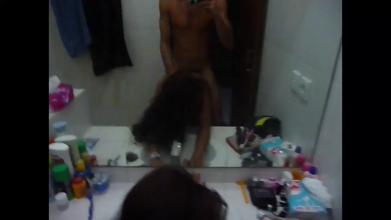 Balinese babe was getting ready in the bathroom with the door open - I couldn't resist. Love the sounds she makes. (sound on)
