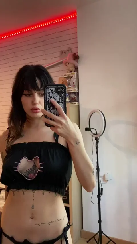 Not sure why I keep the top ;P