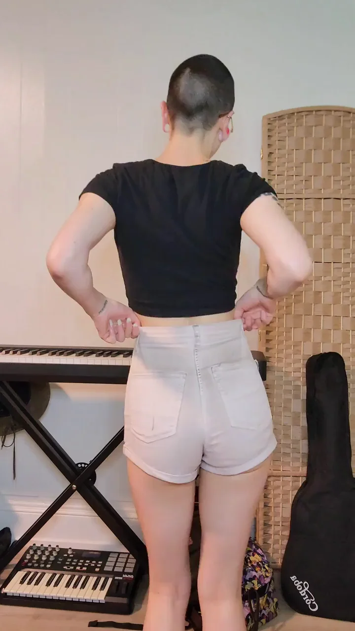 Behold! My cute little butt :)