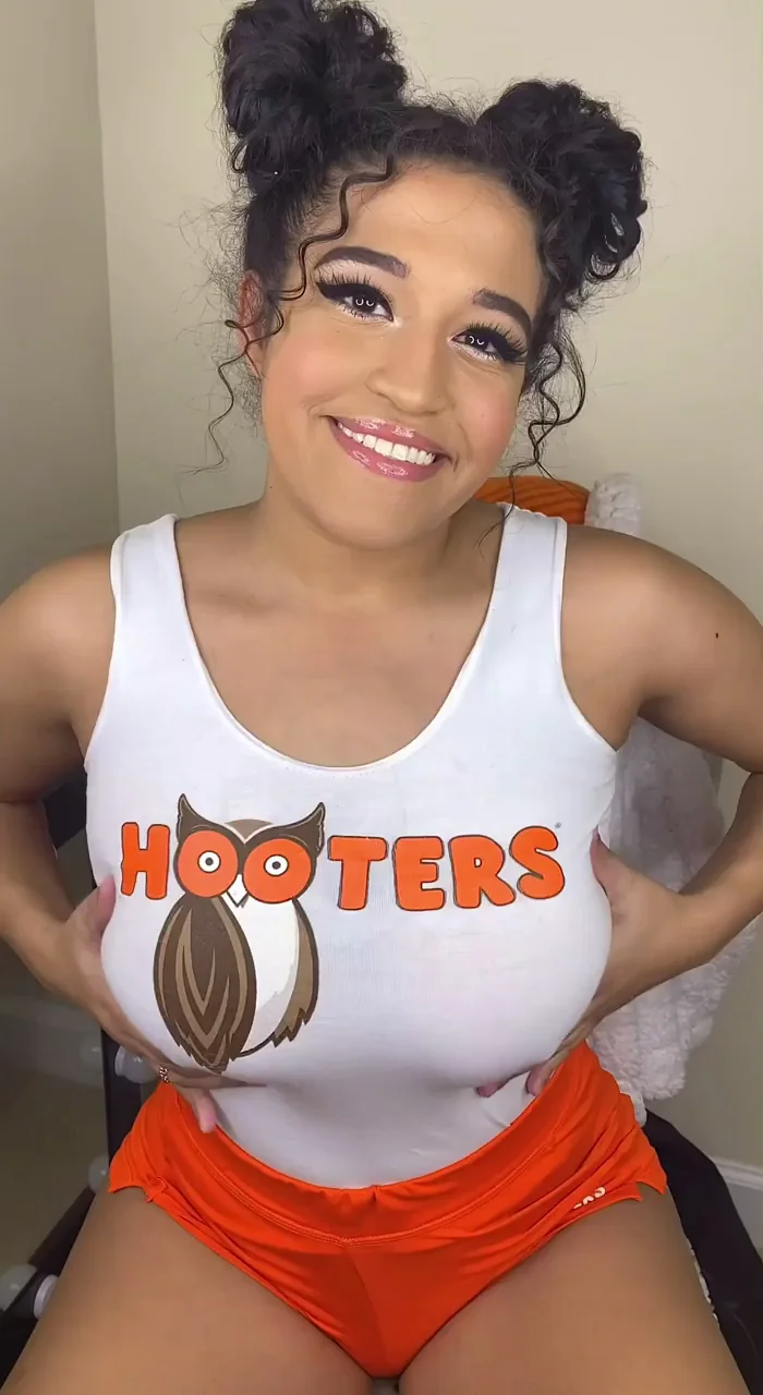 Brown Boobies Titty Drop at Hooters? 🍫🍈🔥 [OC]