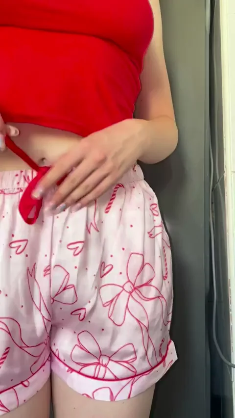 I need a man that likes to eat young pussy
