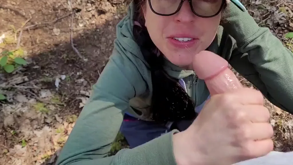 🥛 Petite Hike Slut's Outdoor Protein Creampie Break 💦🌲