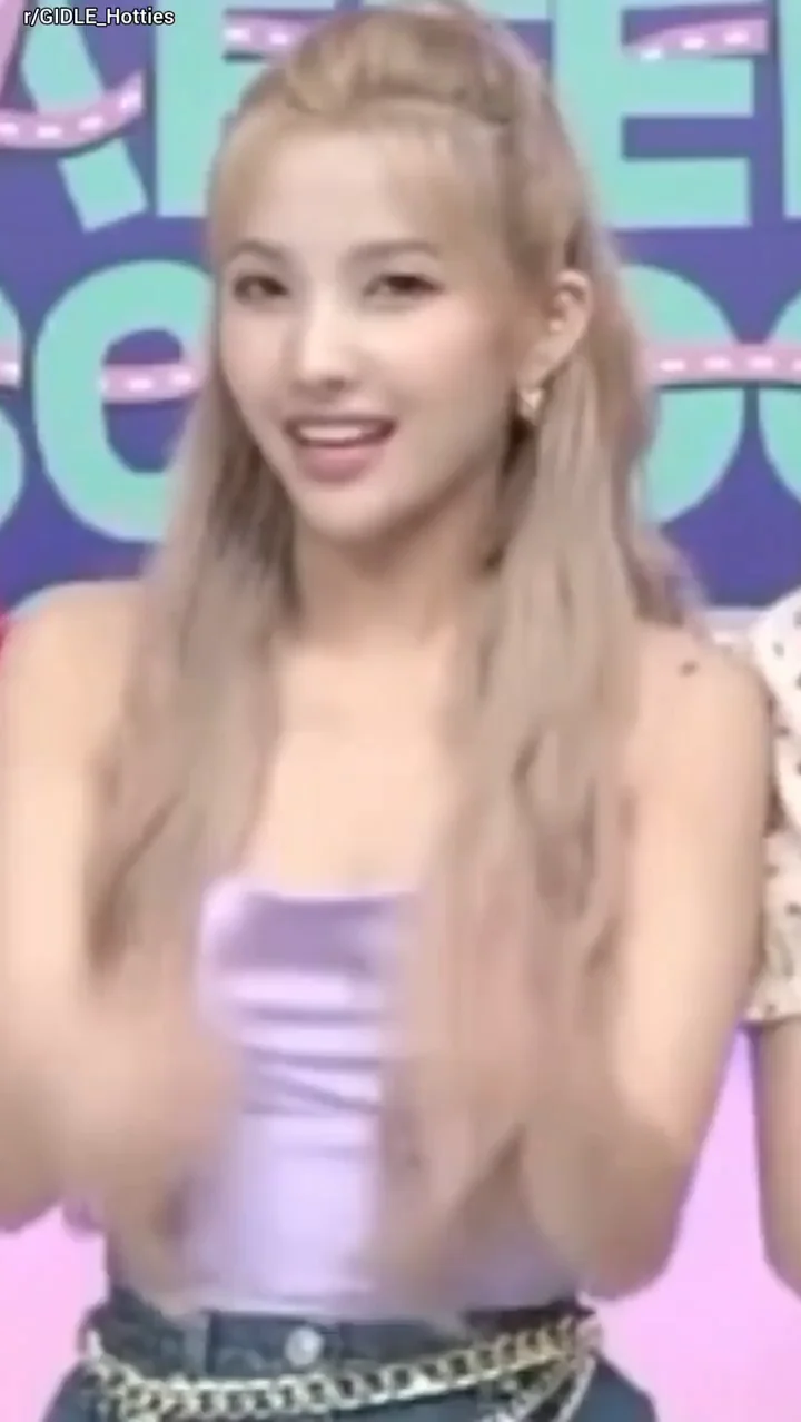 (G)I-DLE : Jeon Soyeon