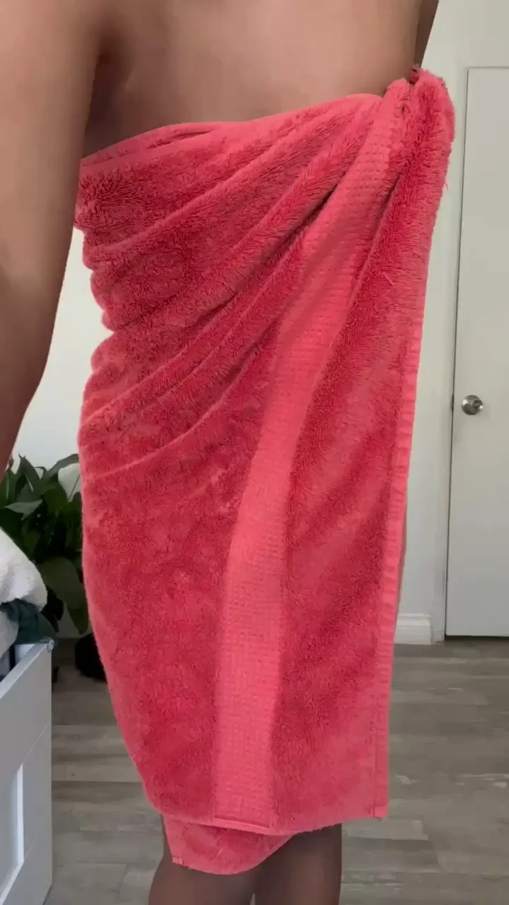 Oops! I dropped my towel on purpose ðŸ™ƒ