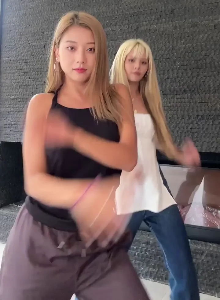 (ex-CLC) SEUNGYEON ft. SORN