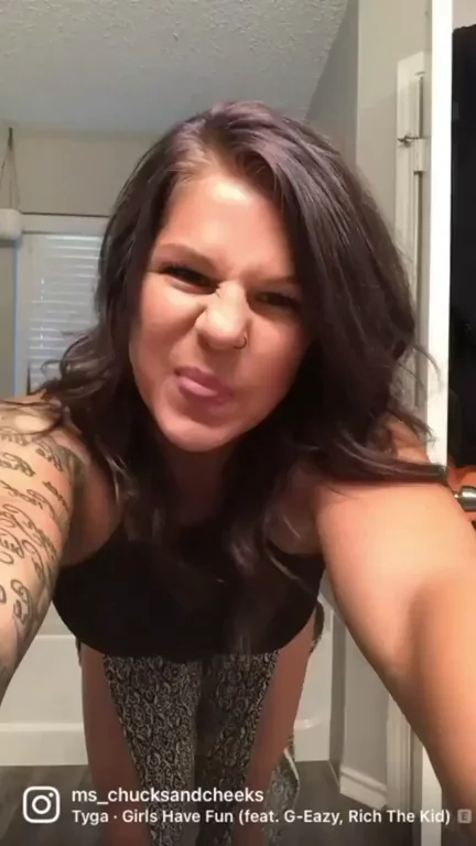 Surprise Booty Twerk Fest by Sexy Venera! 🍑🔥