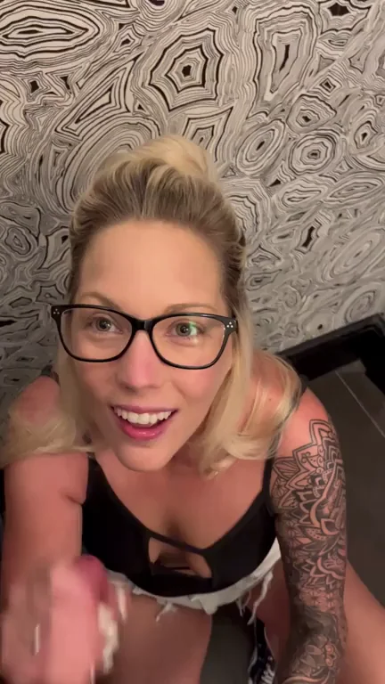 I got to go shopping and he got to give me a facial in the dressing room [gif]