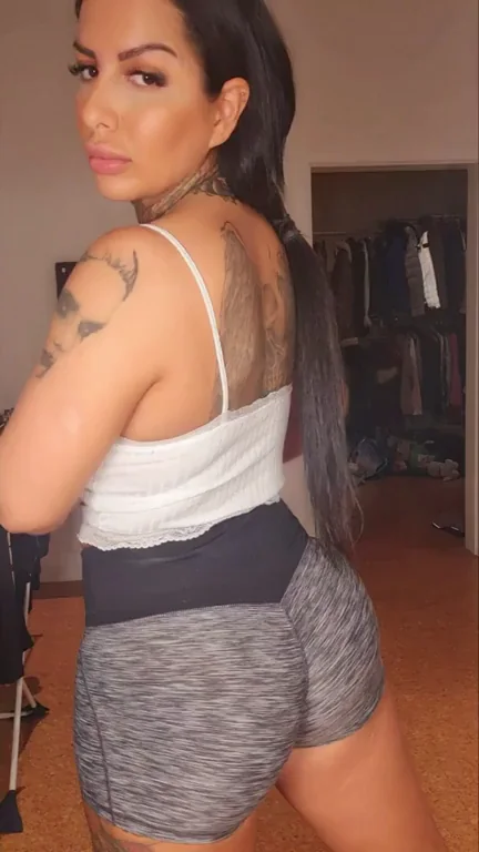 do the bootyshorts make my ass fat