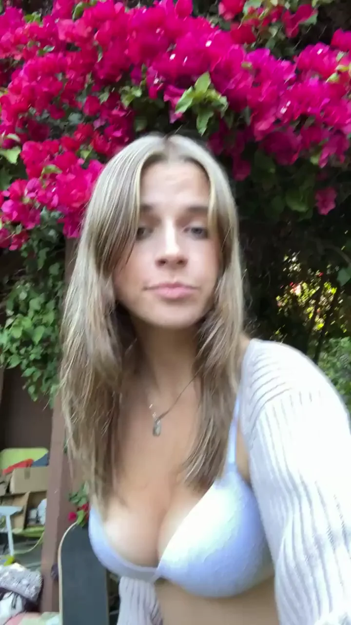 Pounding My Hot 18yo Stepsis Amidst the Stunning Bougainvillea Paradise