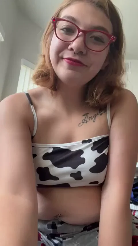 I'm a mom of 3 and still have good tits