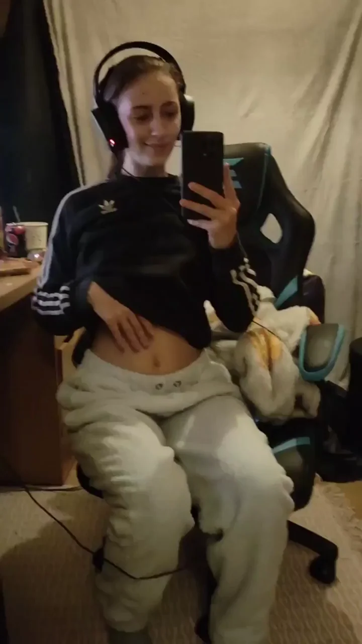Should we play [f]ortnite or fool around?