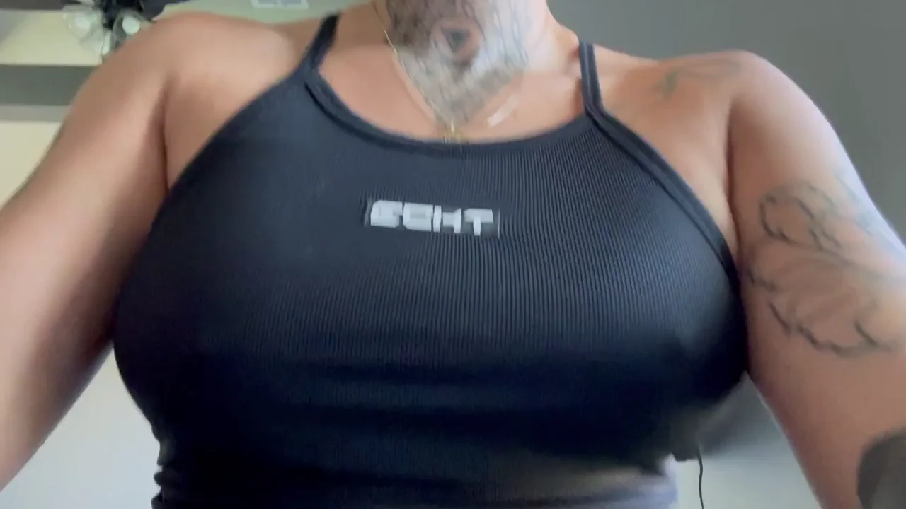 Titty drop while I run on the treadmill.