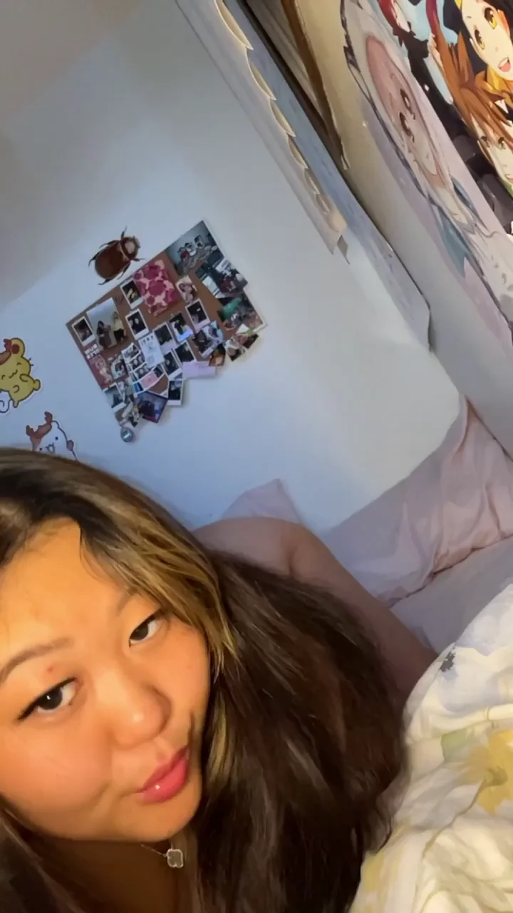 Curvy asian here