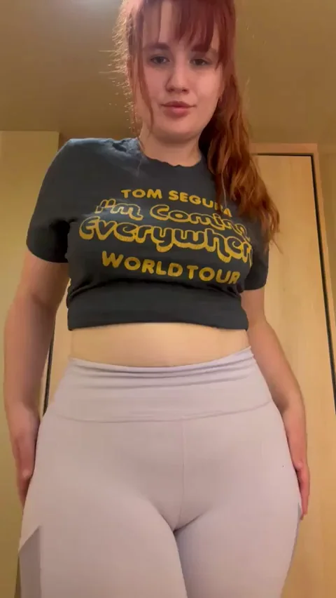 Redhead MILF's Massive Boobie Drops & Dripping Camel Toe Tease
